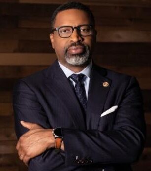 DerrickJohnson_bio-headshot